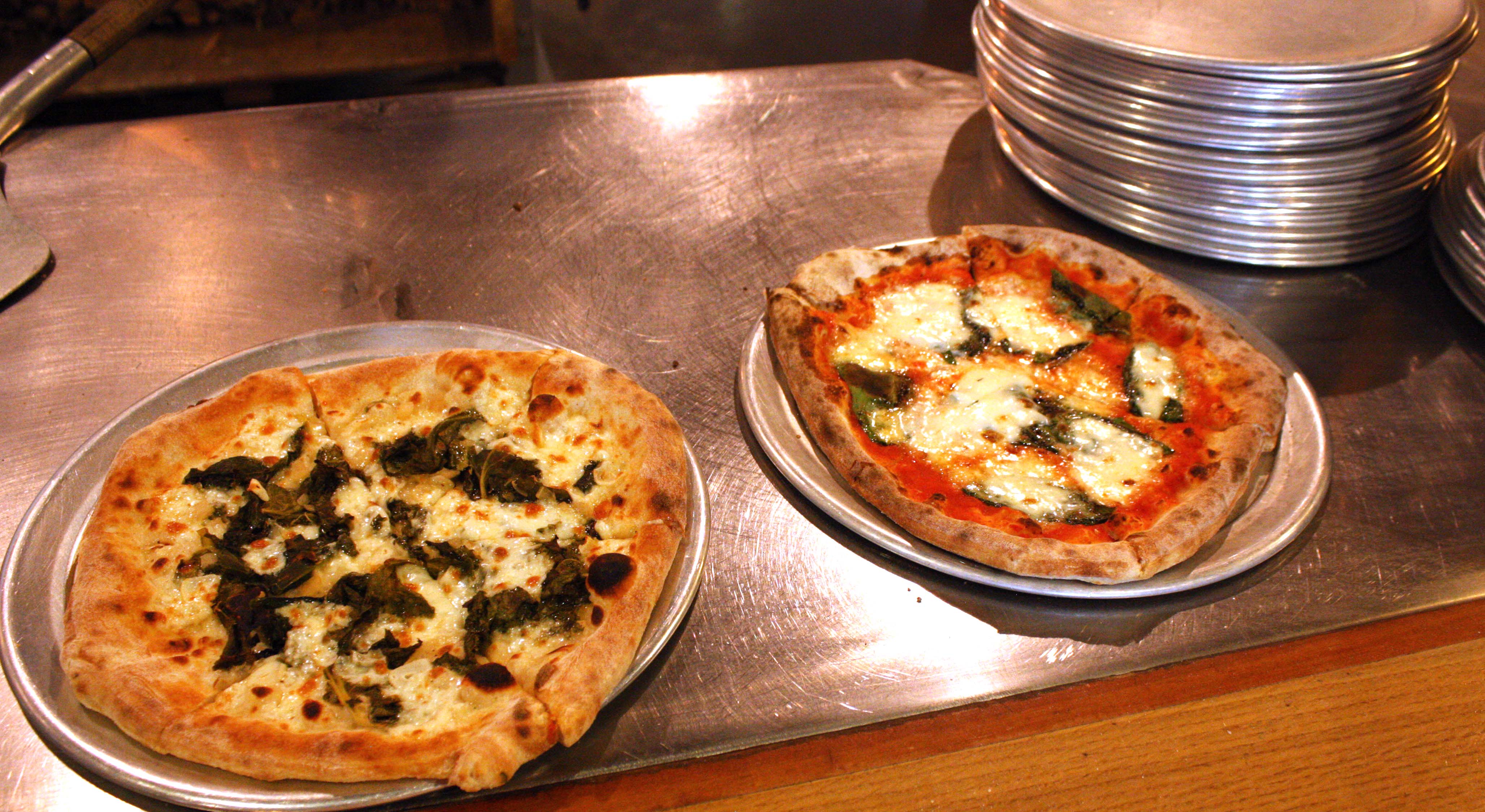 Bella luna pizza deals
